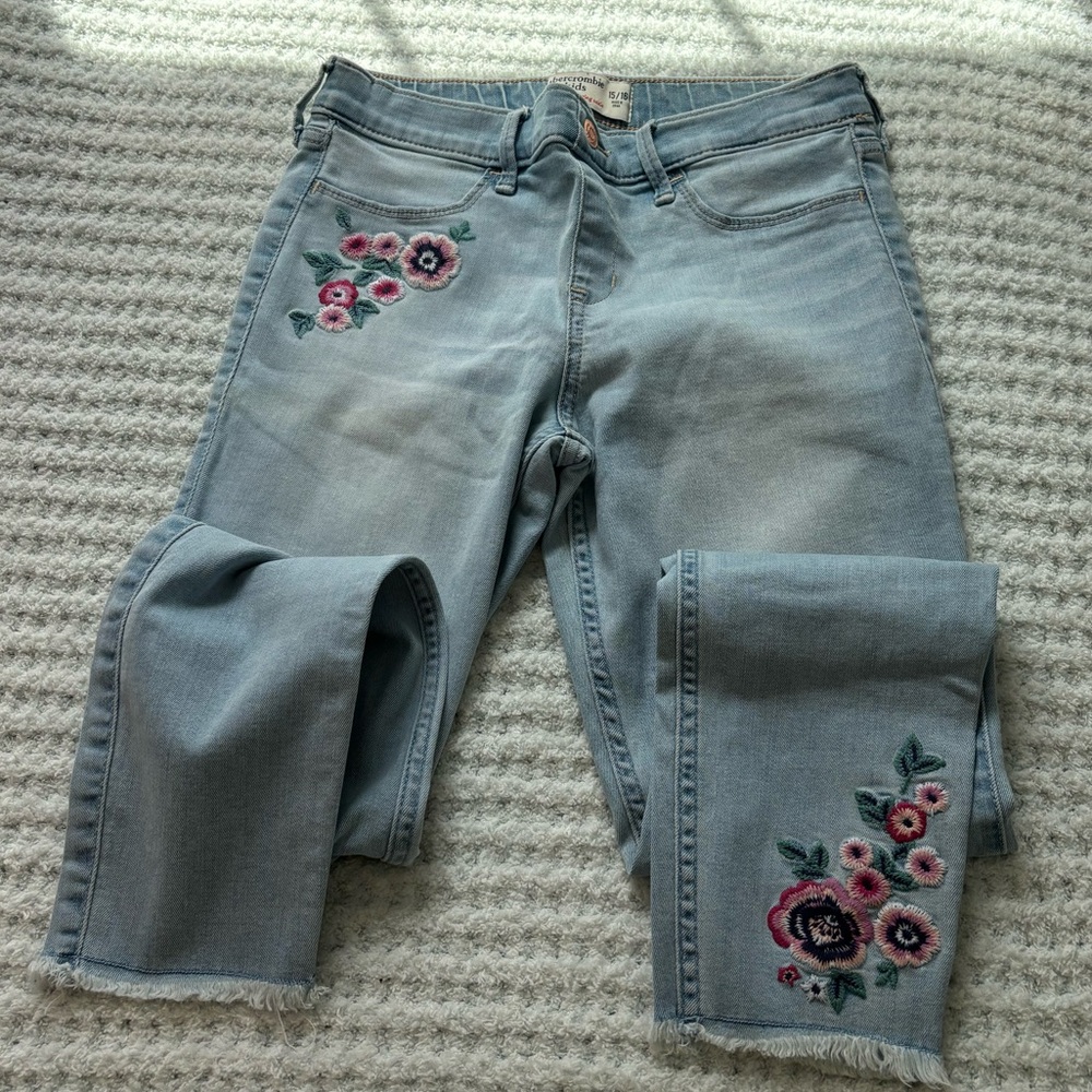 Abercrombie Kids Blue Ankle Cropped Jeans with Floral Embroidery